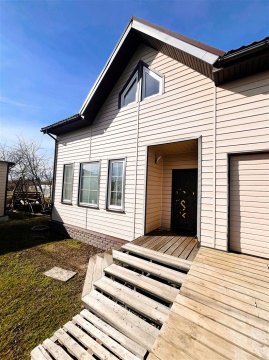 Дом 127м², участок 6 сот.