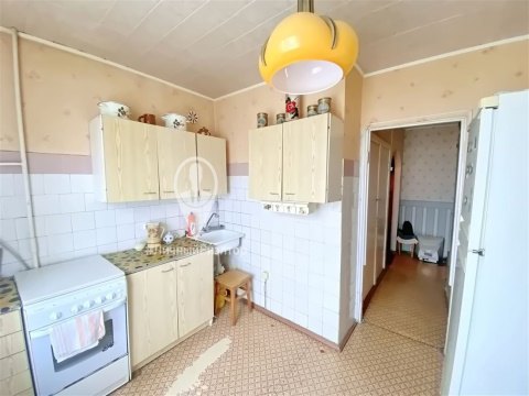 3-к квартира, 8/9 эт., 60м²